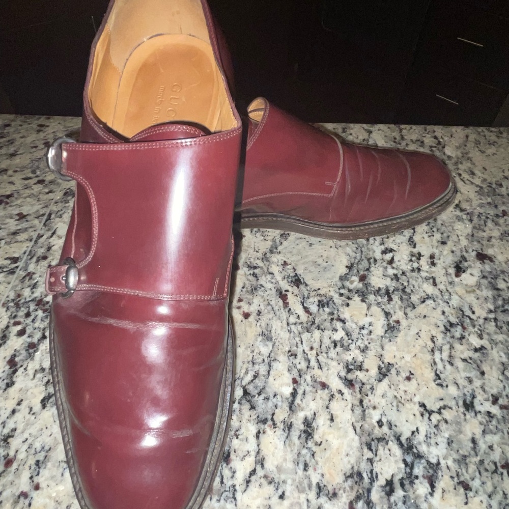 Dress shoes